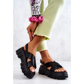 PE1 Sandálias de couro na plataforma preta Betti preto 2