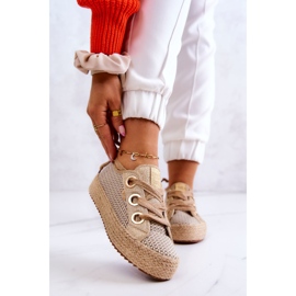 Tênis feminino trançado Big Star JJ274392 bege e dourado 1