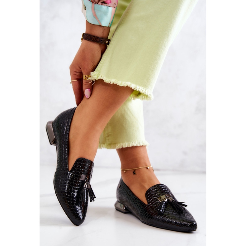 Vinceza Mocassins Lacados Padrão Crocodilo Com Franjas Pharell Pretas preto 2