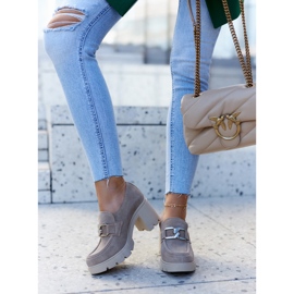 Lemar Sapatos elegantes em um pilar com decoração Harmell bege 1 Lemar Sapatos elegantes em um pilar com decoração Harmell bege 1