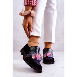 Sapatos de camurça com decoração Davine preta e vermelha preto 1 Sapatos de camurça com decoração Davine preta e vermelha preto 1