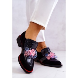 Sapatos de camurça com decoração Davine preta e vermelha preto 2 Sapatos de camurça com decoração Davine preta e vermelha preto 2
