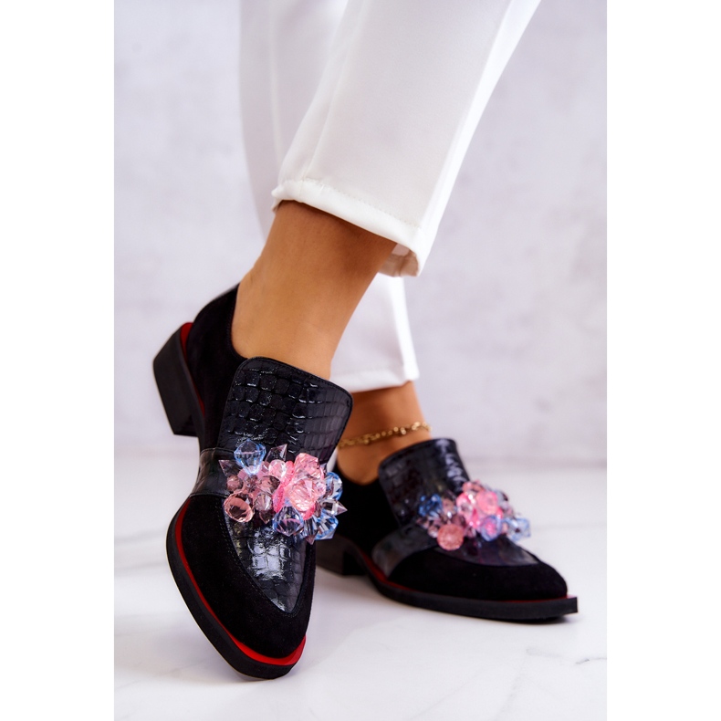 Sapatos de camurça com decoração Davine preta e vermelha preto 2 Sapatos de camurça com decoração Davine preta e vermelha preto 2