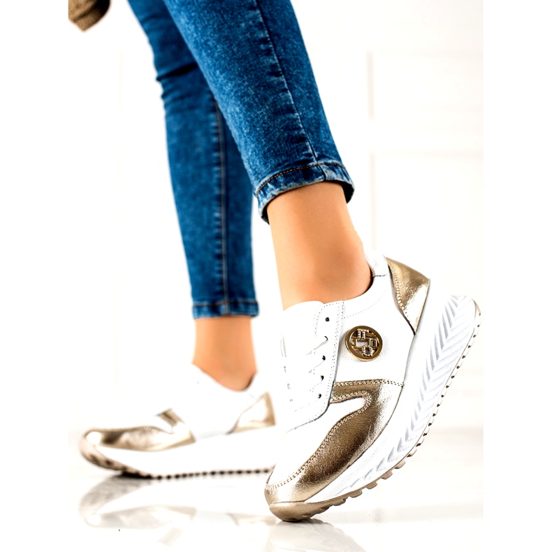 Tênis esportivo feminino amarrado Filippo DP3547 / 22 WH GO Branco dourado 1