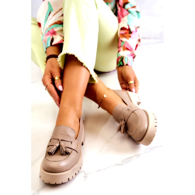 Sapatos de couro feminino Franjas Maciejka 05497-04 Bege 1