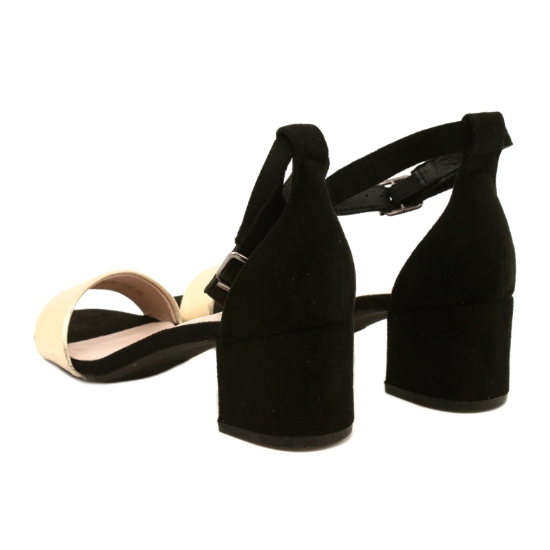 Sandálias Pretas e Douradas On A Bar Evento 20SD98-1618 preto dourado 4