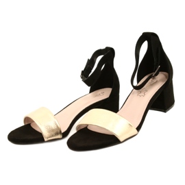 Sandálias Pretas e Douradas On A Bar Evento 20SD98-1618 preto dourado 2