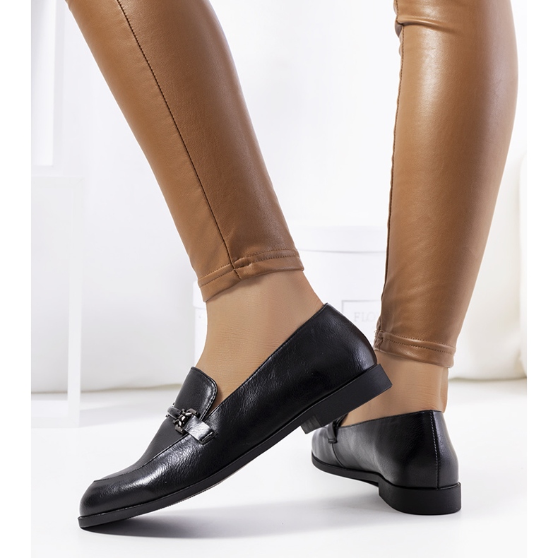 Mocassins Genovese das mulheres negras preto 1