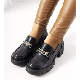 Mocassins pretos em uma sola Ruth robusta 1