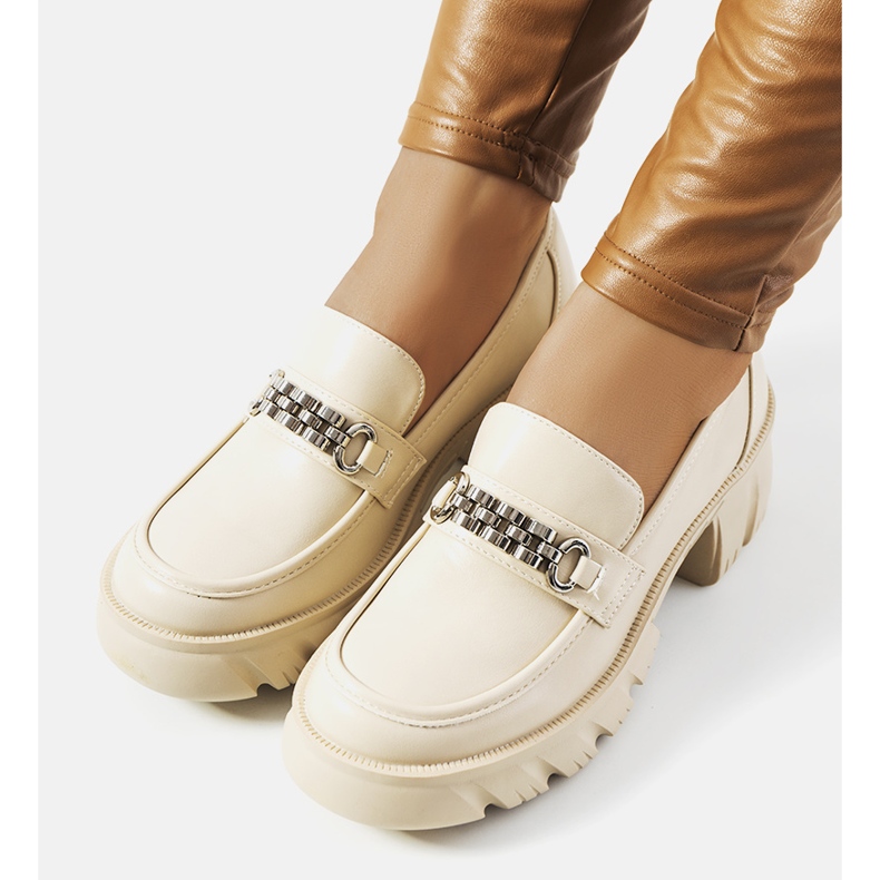 Mocassins bege em uma sola grossa Ruth 1