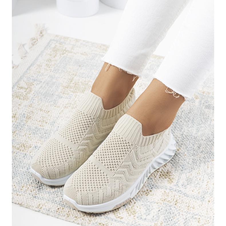 Tênis esportivo Alexandrin bege 1