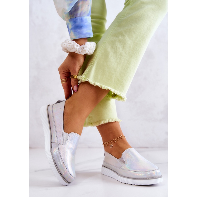 Tênis de couro feminino slip-on S.Barski holográfico prata 2