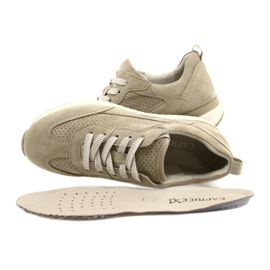 Sapatos femininos de couro a céu aberto Caprice 23708-28 em tons de verde 7