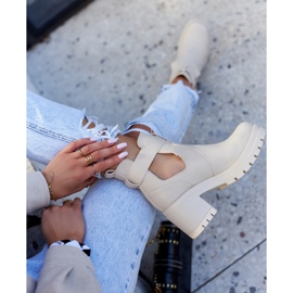 FE1 Bota de couro com cinto recortado bege Rosanne 1