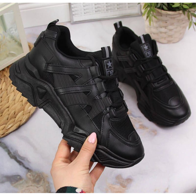 Tênis de cunha Notícias W EU649A preto 1