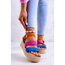 FS1 Sandálias femininas de camurça com fivela multicoloridas Corestra multicolorido 1 FS1 Sandálias femininas de camurça com fivela multicoloridas Corestra multicolorido 1