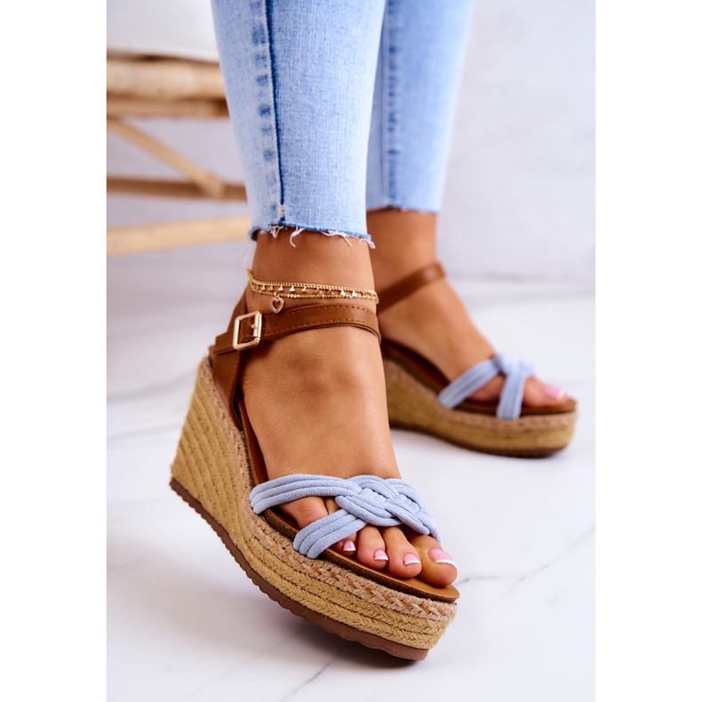 FB2 Sandálias da moda em uma cunha azul Roseville 1