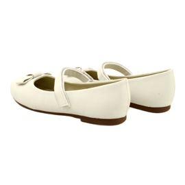 Sapatilhas brancas com laço de velcro branco 5