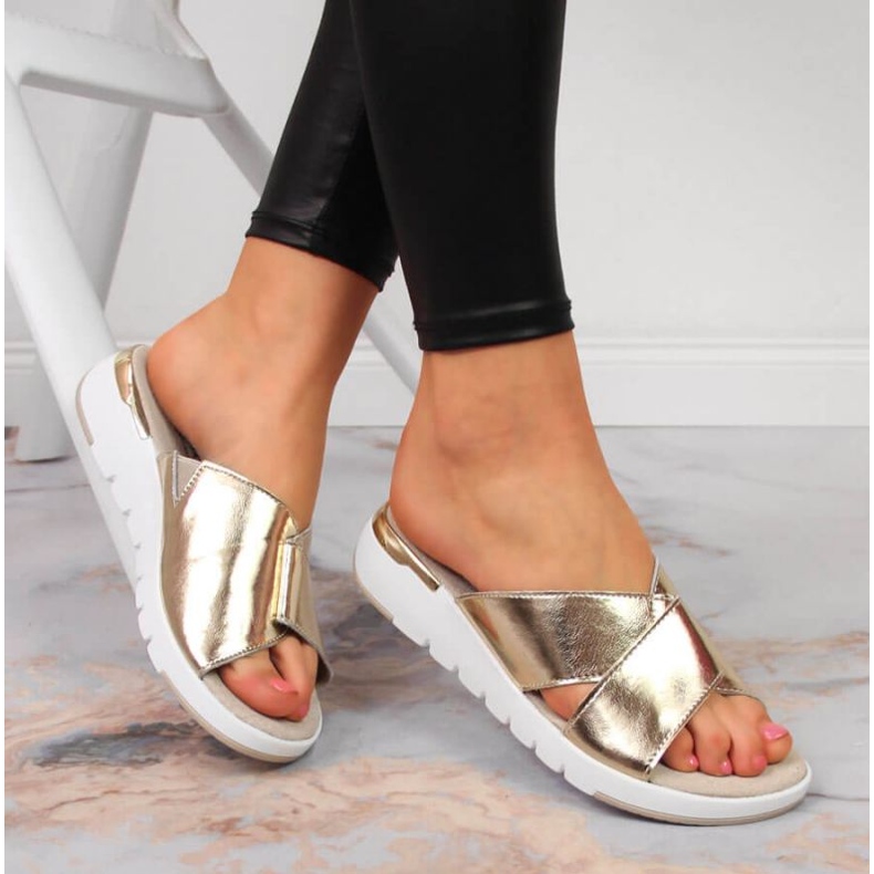 Chinelos de couro envernizado S. Barski W OLI159B dourado 2