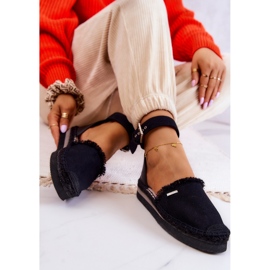 Alpercatas femininas com fivela Big Star JJ274888 Preto 2