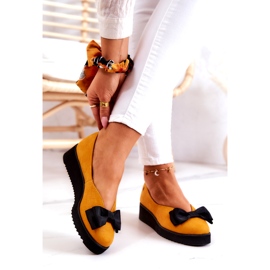 Bailarinas de camurça na plataforma Maciejka 05062-07 Amarelo 2