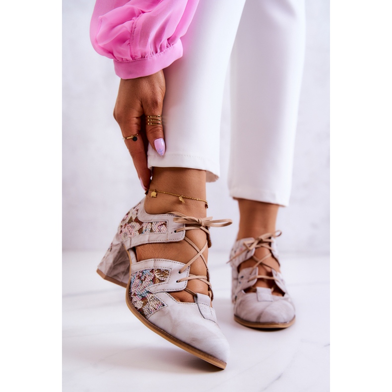 Botas Femininas de Couro Maciejka 05328-04 Bege 1