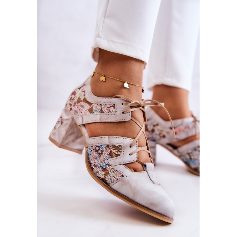 Botas Femininas de Couro Maciejka 05328-04 Bege 2