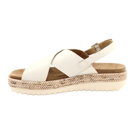 Sandálias de couro Caprice na plataforma 9-28712 102 Branco 1