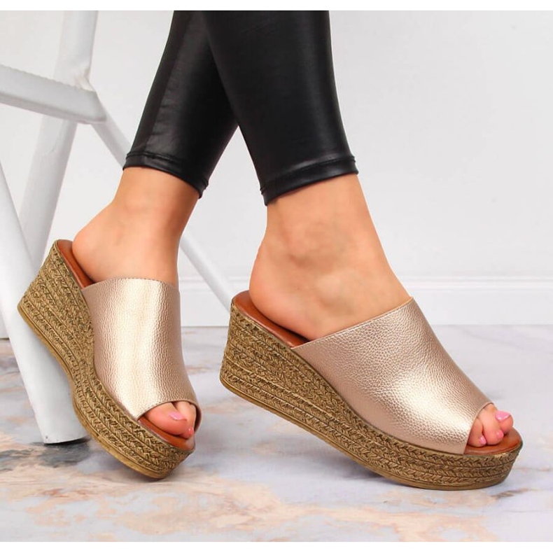 Chinelos de cunha Vinceza W JAN98B dourado 2