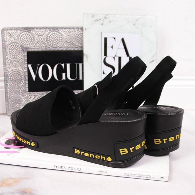 Sandália de cunha preta Vinceza W JAN108A preto 2