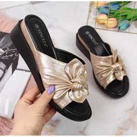 Chinelos de cunha Vinceza W JAN115A dourado 1