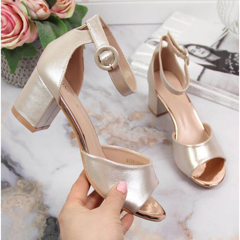 Sandálias no Vinceza W JAN96C pós ouro dourado 1