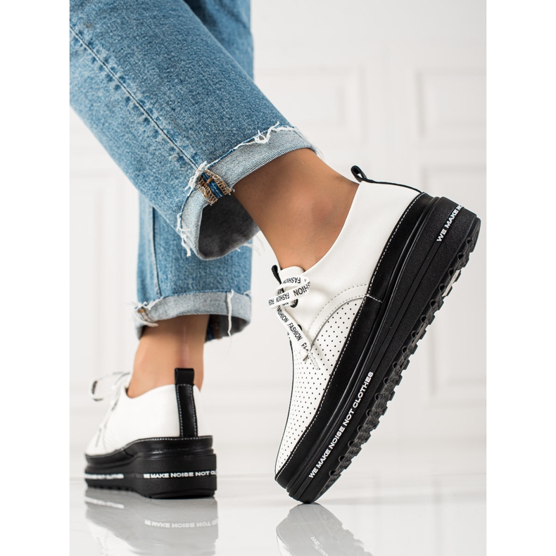 Brogues de couro na plataforma branco preto 1