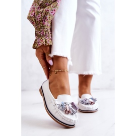 Mocassins femininos de couro com franjas brancas Laressa branco 1