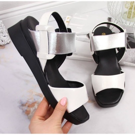 Sandálias de cunha Potocki W WOL75B branco 1