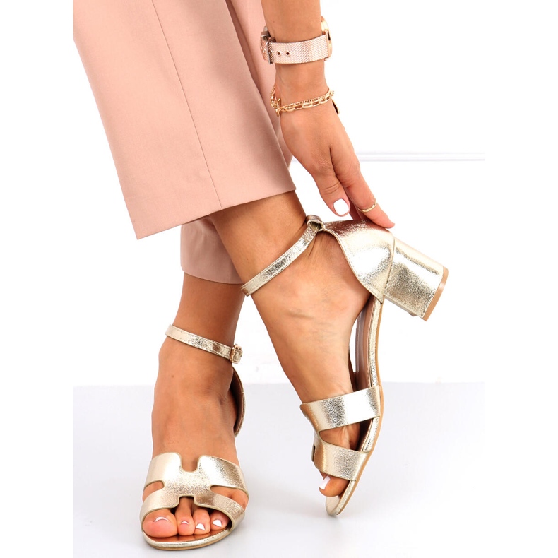 Sandália de salto alto Nabila Gold dourado 2