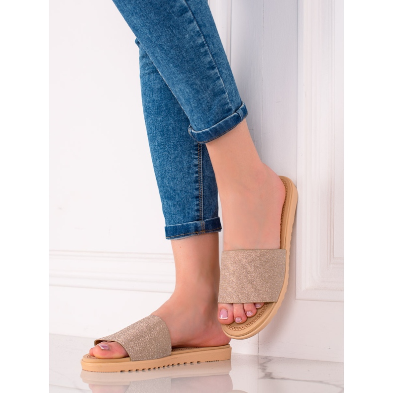 TRENDI chinelos com brilho bege 1