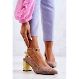 Bombas de camurça em um poste Maciejka 05427-39 Multicolorido amarelo 1 Bombas de camurça em um poste Maciejka 05427-39 Multicolorido amarelo 1