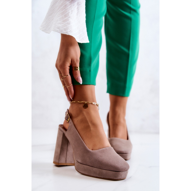 Bombas de camurça Maciejka 05441-10 Bege 1