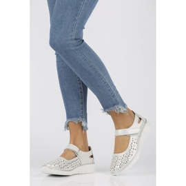 Sapato baixo branco Filippo DP640 / 20 Wh 1