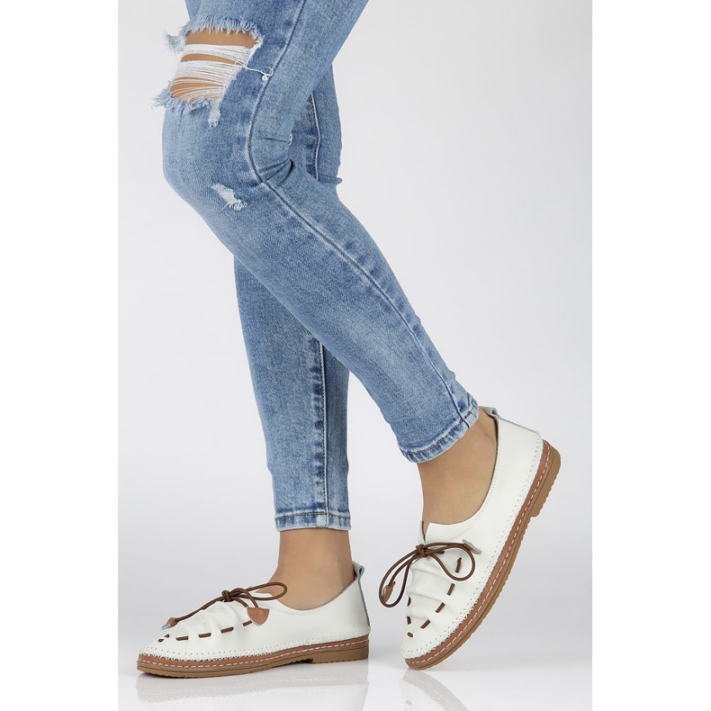 Sapatos de couro Filippo DP2058 / 21 Wh branco 1