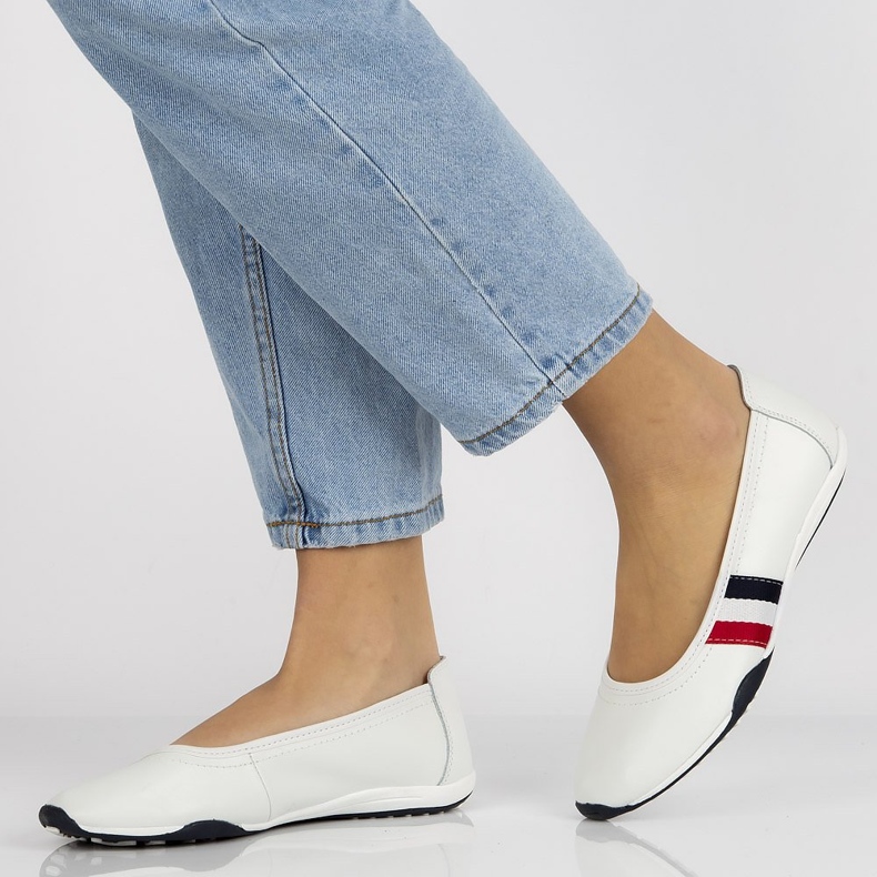 Sapatos de couro Filippo DP2063 / 21 Wh branco 2