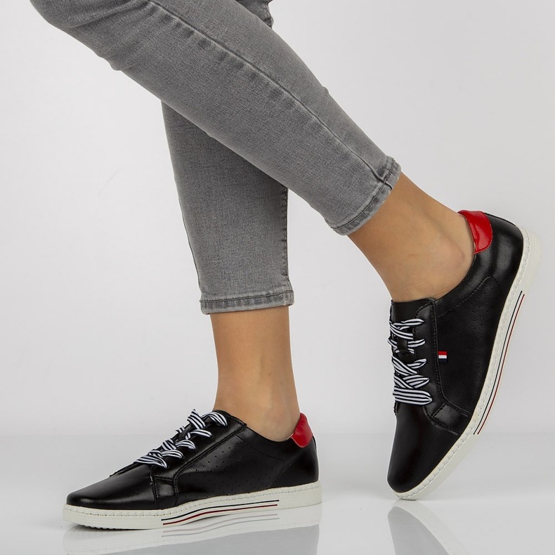 Sapatos de couro Filippo DP2154 / 21 Bk preto 1