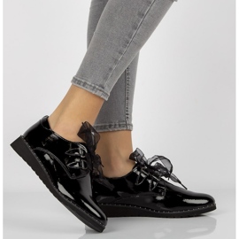 Sapatos de couro Filippo DP947 / 21 Bk lacado preto 1