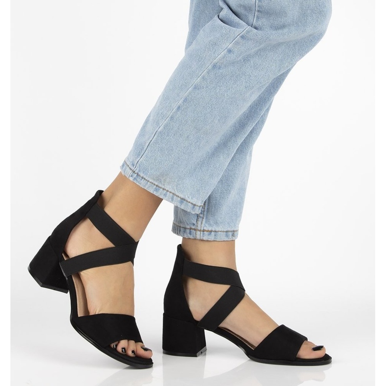 Sandálias pretas Filippo DS2093 / 21 Bk preto 2