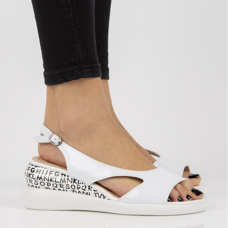 Sandálias de cunha Filippo DS2315 / 21 Wh branco 1