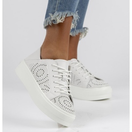 Sapatos de couro FILIPPO DP3529 / 22 Wh branco 1