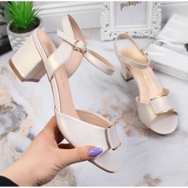 Sandálias no poste de Sergio Leone W SK139F bege 1