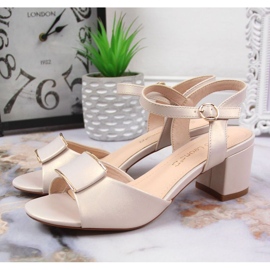 Sandálias no poste de Sergio Leone W SK139F bege 2