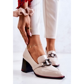 S.Barski Bombas elegantes em um pilar bege Callim 1